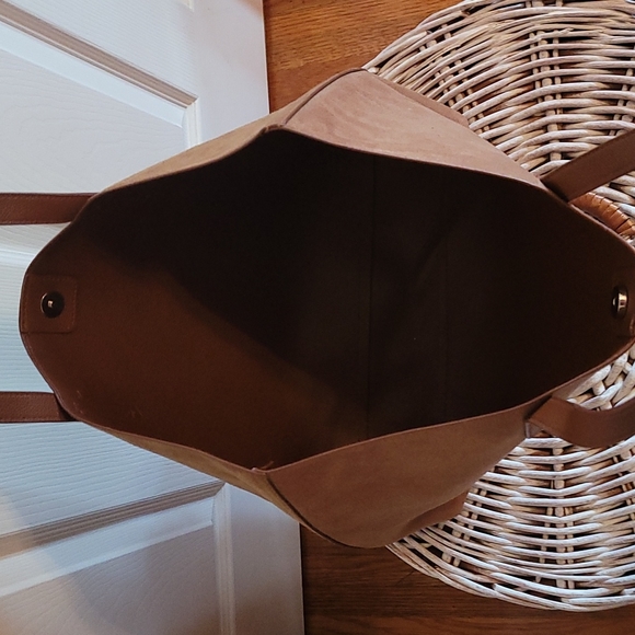 💕Free with purchase 💕 - Picture 2 of 2